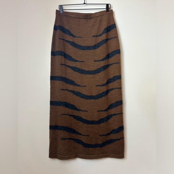 Peruvian Connection Dresses & Skirts - Peruvian Connection Animal Print Maxi Skirt Size L